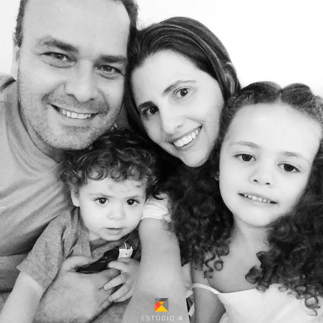 Flávia de Fuccio Oliveira